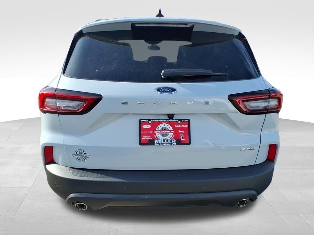 new 2025 Ford Escape car, priced at $30,517