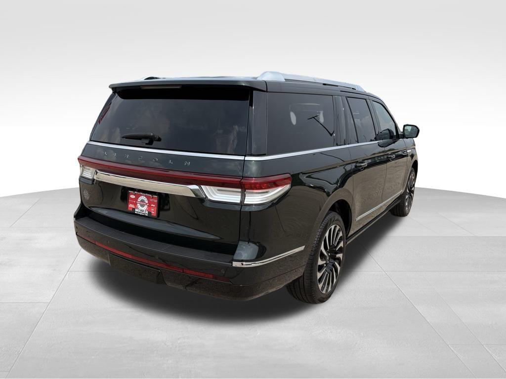 used 2024 Lincoln Navigator L car, priced at $76,470