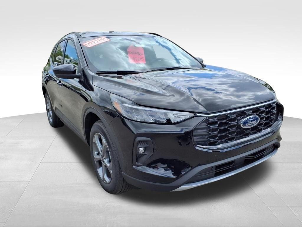 new 2025 Ford Escape car, priced at $33,305