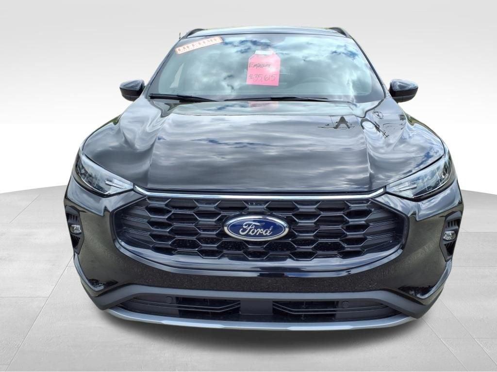 new 2025 Ford Escape car, priced at $33,305