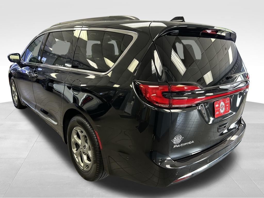 used 2023 Chrysler Pacifica car, priced at $43,495