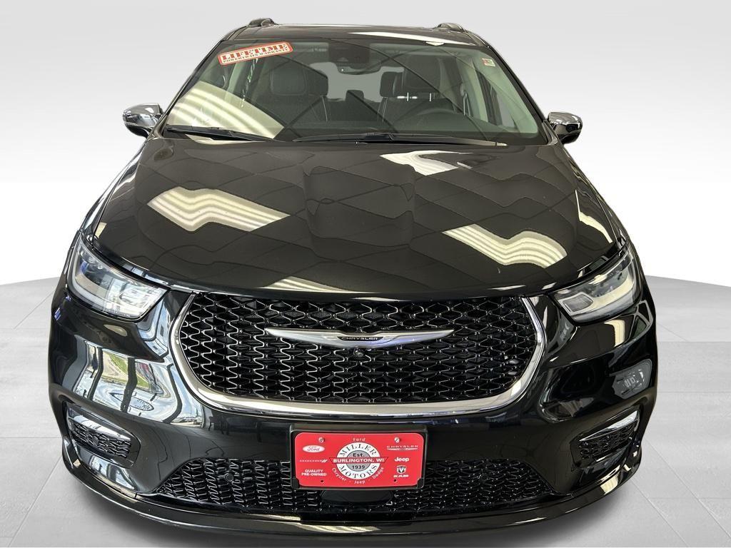used 2023 Chrysler Pacifica car, priced at $43,495