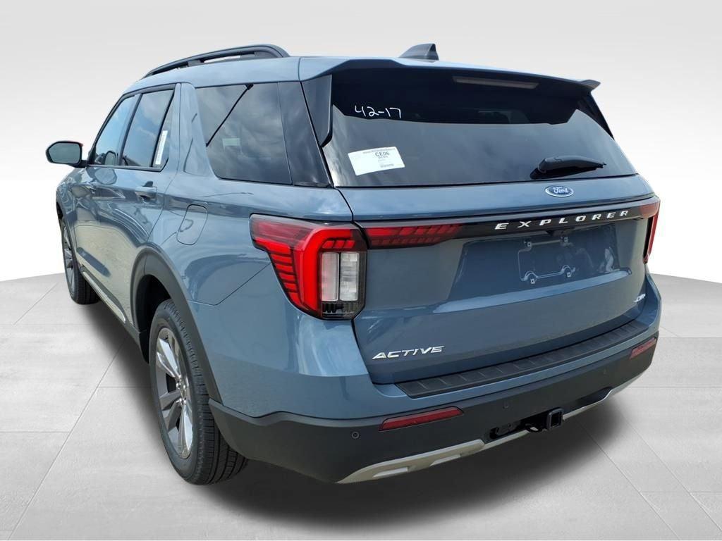 new 2025 Ford Explorer car, priced at $47,688