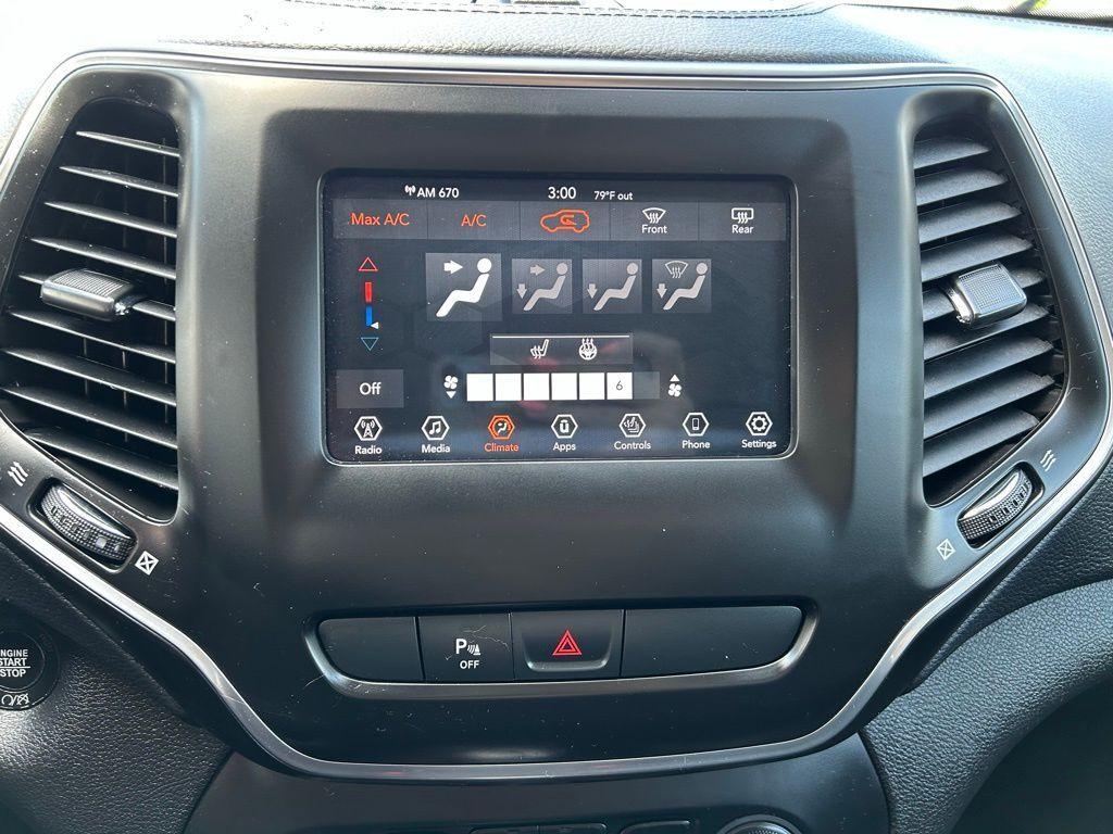 used 2020 Jeep Cherokee car, priced at $20,395