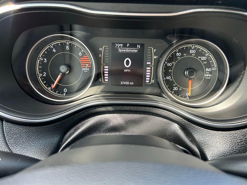 used 2020 Jeep Cherokee car, priced at $20,395