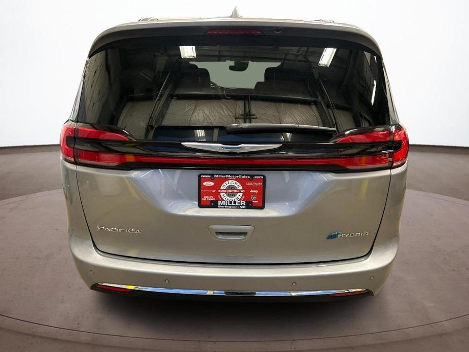 used 2021 Chrysler Pacifica Hybrid car, priced at $27,750