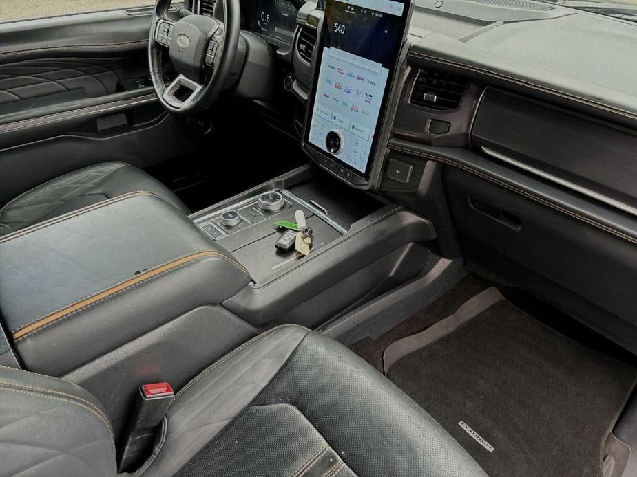 used 2022 Ford Expedition car, priced at $55,586