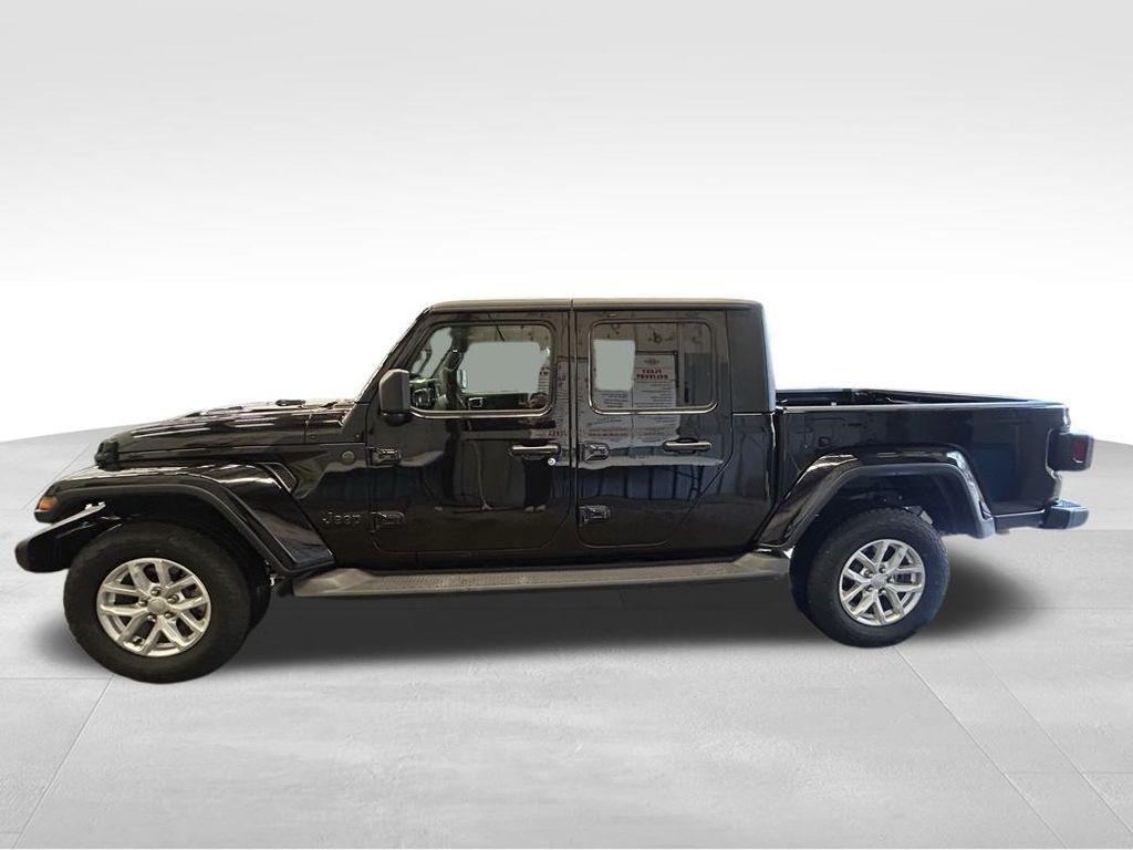 used 2023 Jeep Gladiator car, priced at $34,500