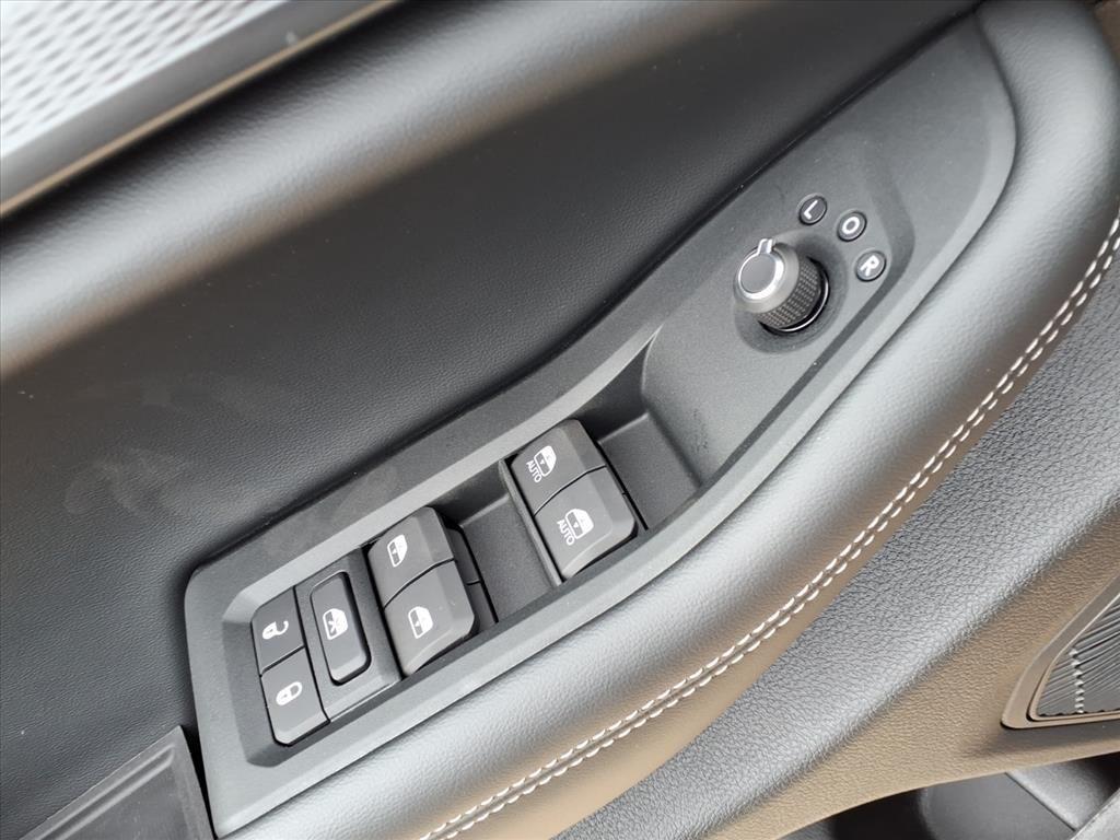 new 2025 Jeep Grand Cherokee car, priced at $44,301