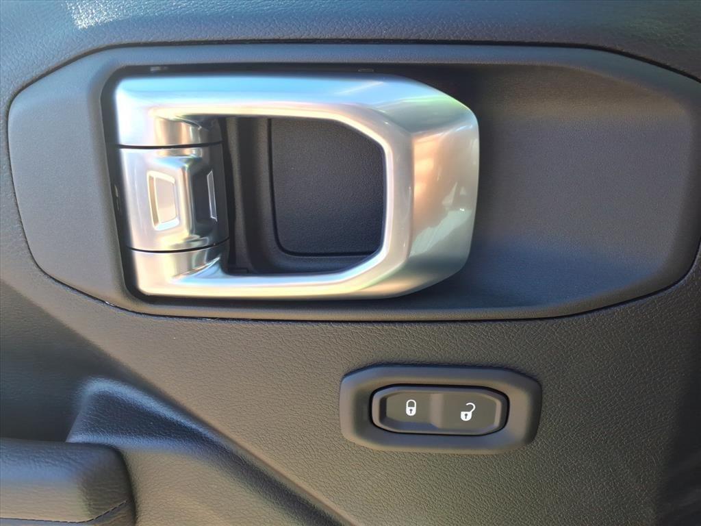 new 2026 Jeep Wrangler car, priced at $37,167