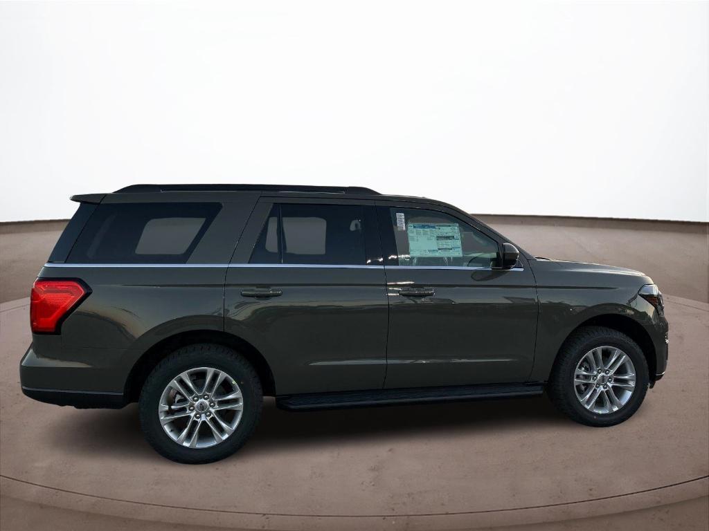 new 2024 Ford Expedition car, priced at $65,134