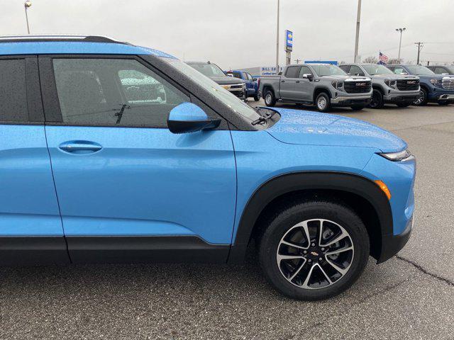 new 2025 Chevrolet TrailBlazer car, priced at $29,030