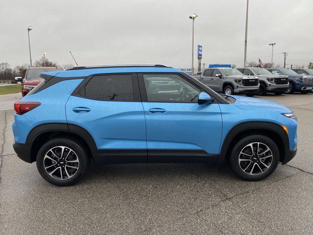 new 2025 Chevrolet TrailBlazer car, priced at $29,030