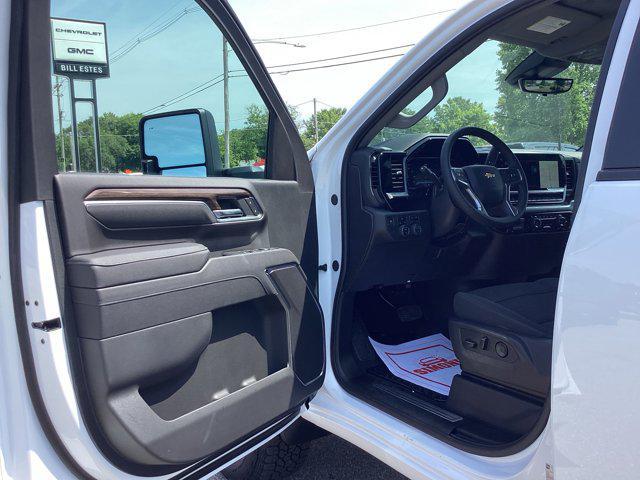 new 2025 Chevrolet Silverado 2500 car, priced at $72,700
