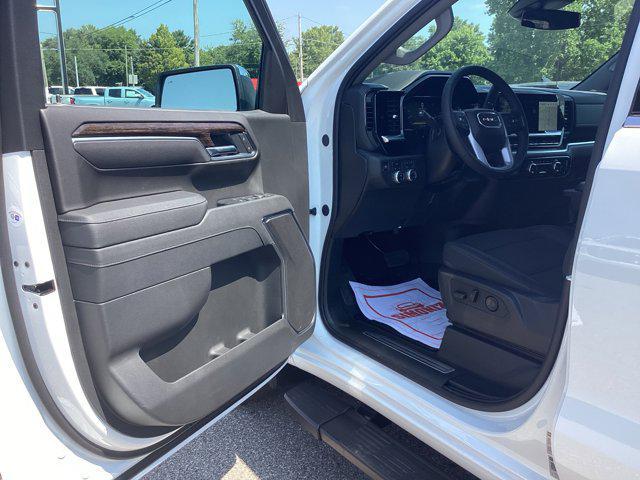 new 2026 GMC Sierra 1500 car, priced at $52,655