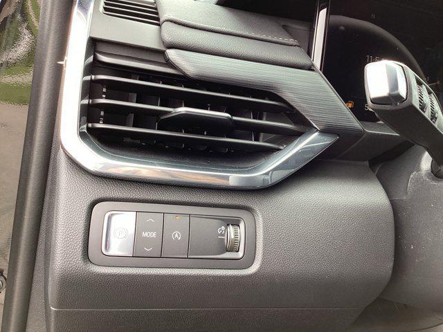 new 2025 GMC Acadia car, priced at $50,565