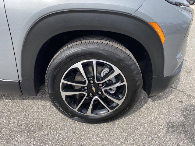 new 2025 Chevrolet TrailBlazer car, priced at $27,620