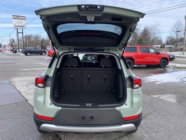 new 2025 Chevrolet TrailBlazer car, priced at $27,140