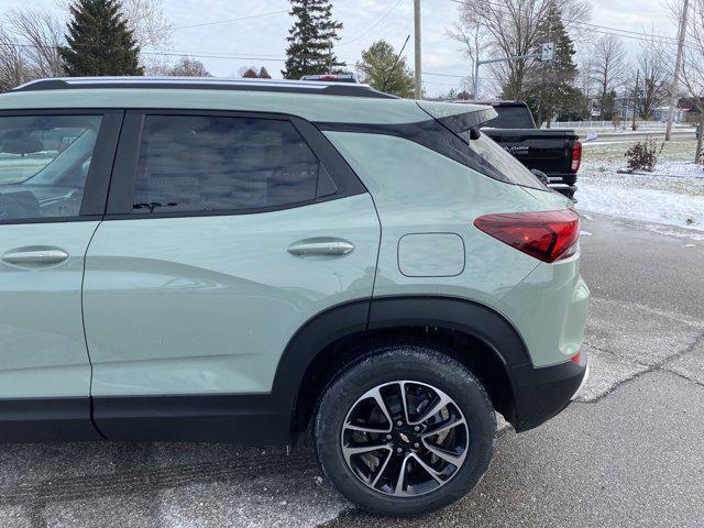 new 2025 Chevrolet TrailBlazer car, priced at $27,140