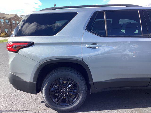 used 2023 Chevrolet Traverse car, priced at $29,782