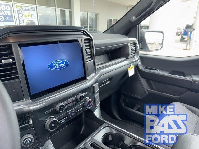 new 2025 Ford F-150 car, priced at $47,050