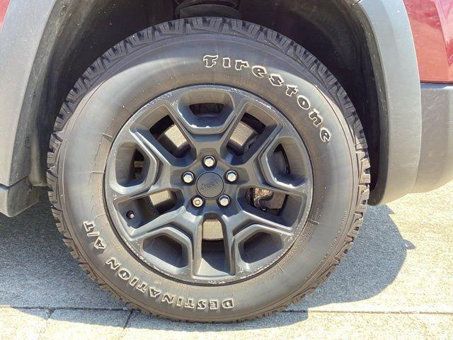 used 2019 Jeep Cherokee car, priced at $18,490