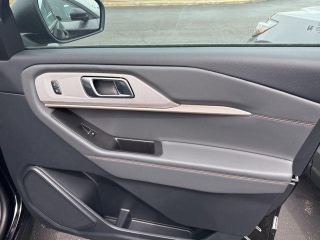 new 2025 Ford Explorer car, priced at $46,746