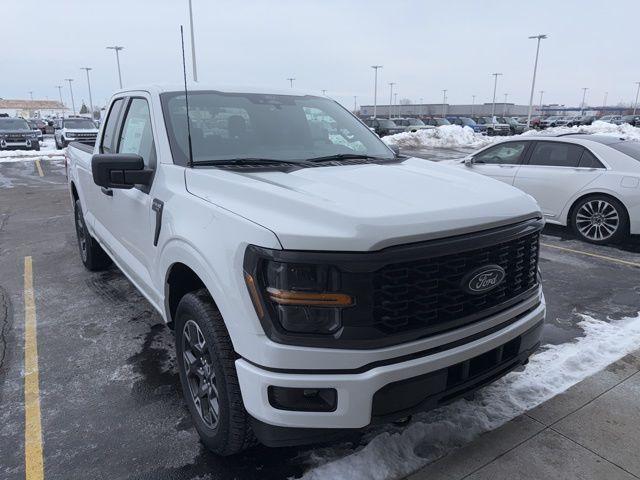 new 2025 Ford F-150 car, priced at $46,072