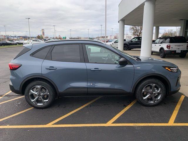 new 2025 Ford Escape car, priced at $32,100