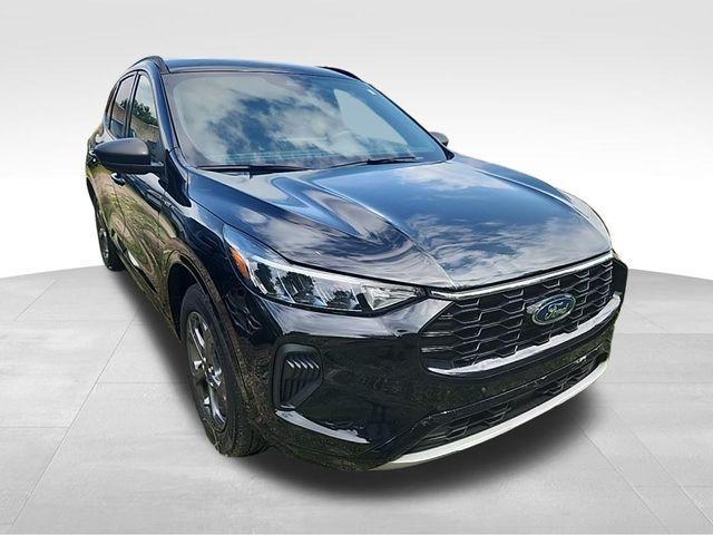 used 2023 Ford Escape car, priced at $22,600