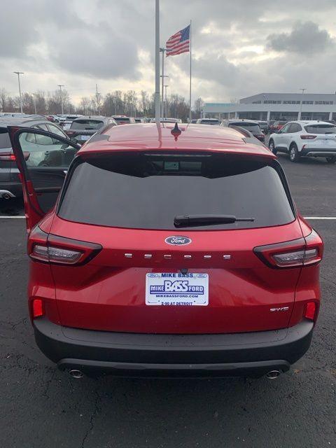 new 2025 Ford Escape car, priced at $32,795