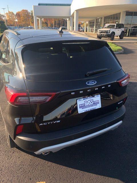 new 2024 Ford Escape car, priced at $33,385