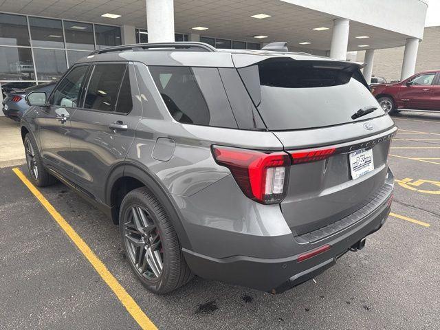 new 2025 Ford Explorer car, priced at $48,683