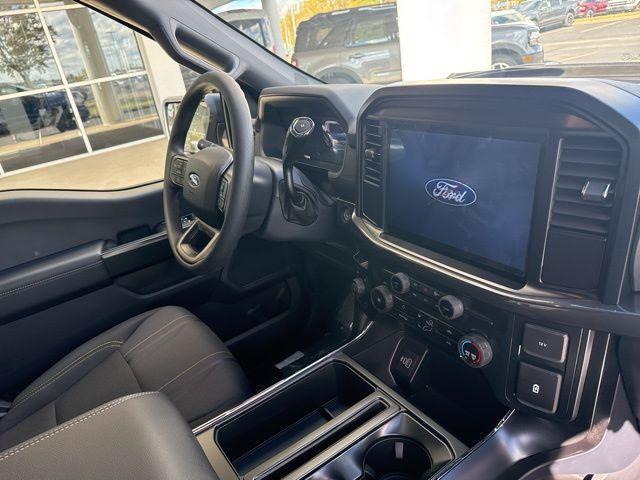 new 2025 Ford F-150 car, priced at $43,285