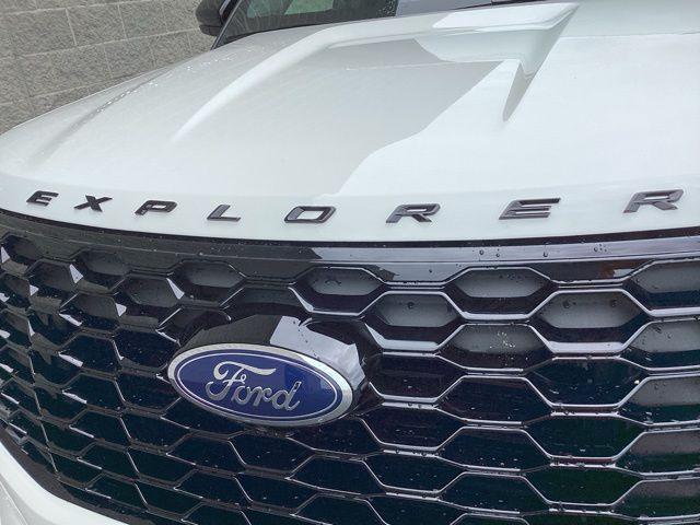 new 2025 Ford Explorer car, priced at $58,435
