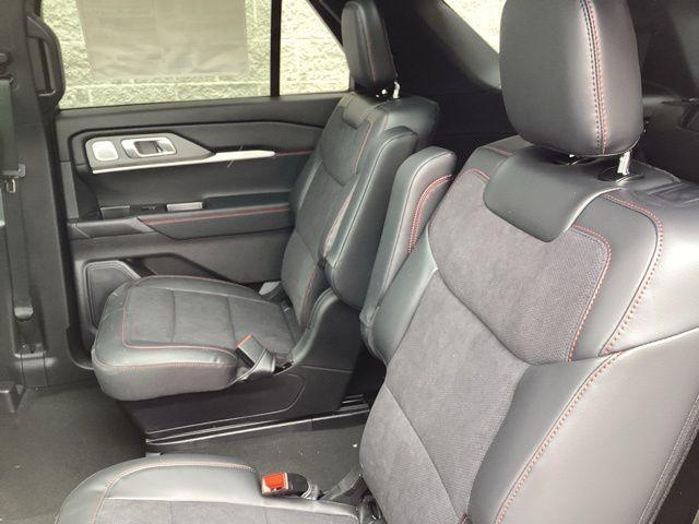 new 2025 Ford Explorer car, priced at $58,435