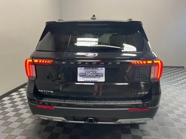 new 2025 Ford Explorer car, priced at $46,592