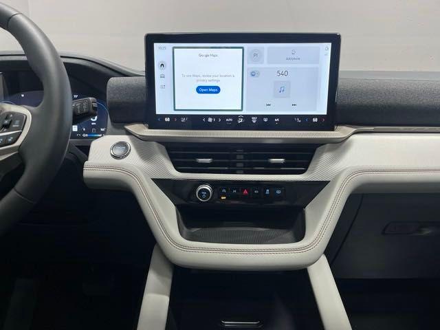 new 2025 Ford Explorer car, priced at $46,592