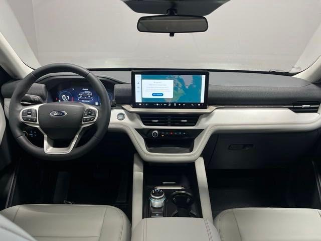 new 2025 Ford Explorer car, priced at $46,592