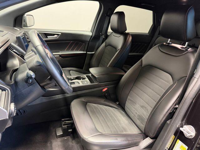 used 2024 Ford Edge car, priced at $28,990