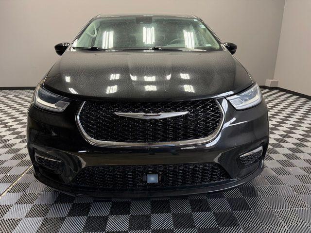 used 2024 Chrysler Pacifica car, priced at $34,990