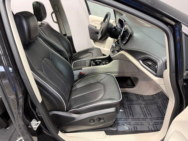 used 2024 Chrysler Pacifica car, priced at $34,990