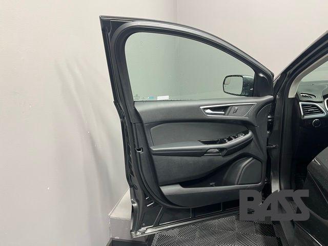 used 2018 Ford Edge car, priced at $20,990