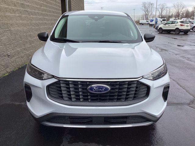 new 2025 Ford Escape car, priced at $26,990