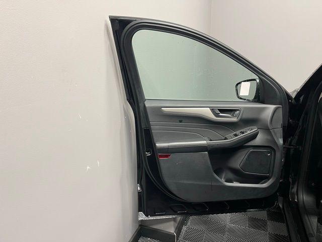 used 2022 Ford Escape car, priced at $19,990