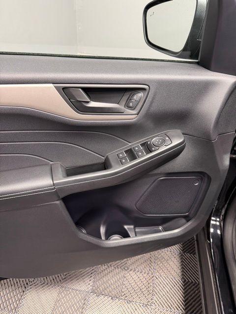 used 2022 Ford Escape car, priced at $19,300