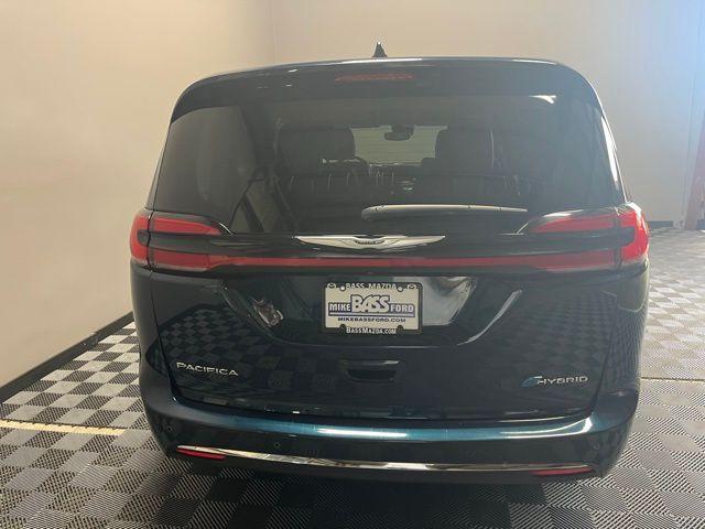 used 2024 Chrysler Pacifica Hybrid car, priced at $29,990