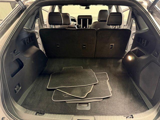 used 2022 Ford Edge car, priced at $29,990
