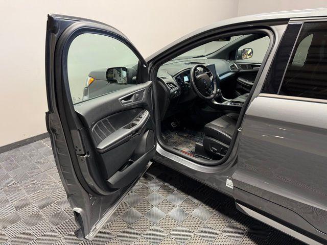 used 2022 Ford Edge car, priced at $29,990