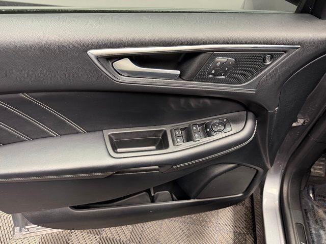 used 2022 Ford Edge car, priced at $29,990